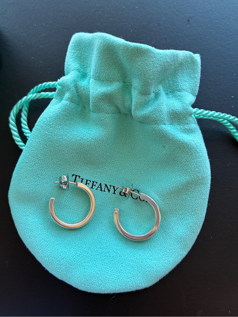 Tiffany & Co. Small 1837 Hoops Sterling Silver - Picture 4 of 5